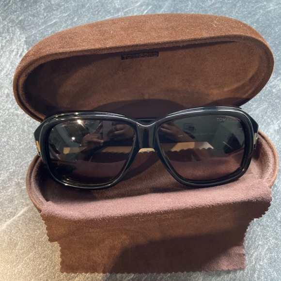 Tom Ford Sunglasses - Picture 5 of 5
